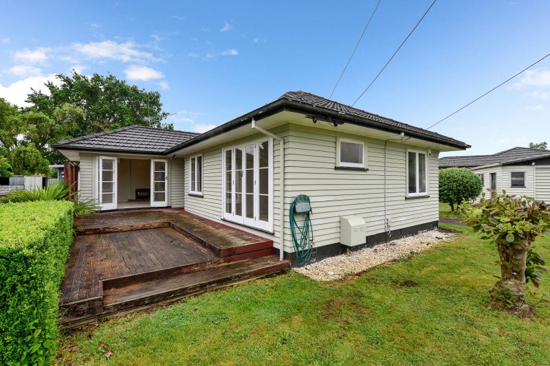 57 Morris Road, Hillcrest, Hamilton - Carousel 2