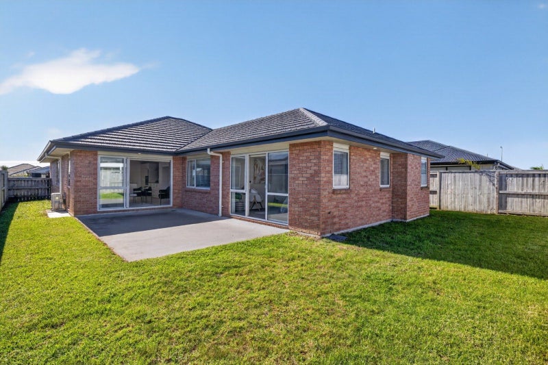 28 Sabre Street, Papamoa Beach, Papamoa - Carousel 1