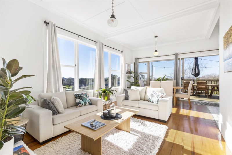 101 Pembroke Street, Hamilton Lake, Hamilton - Carousel 2