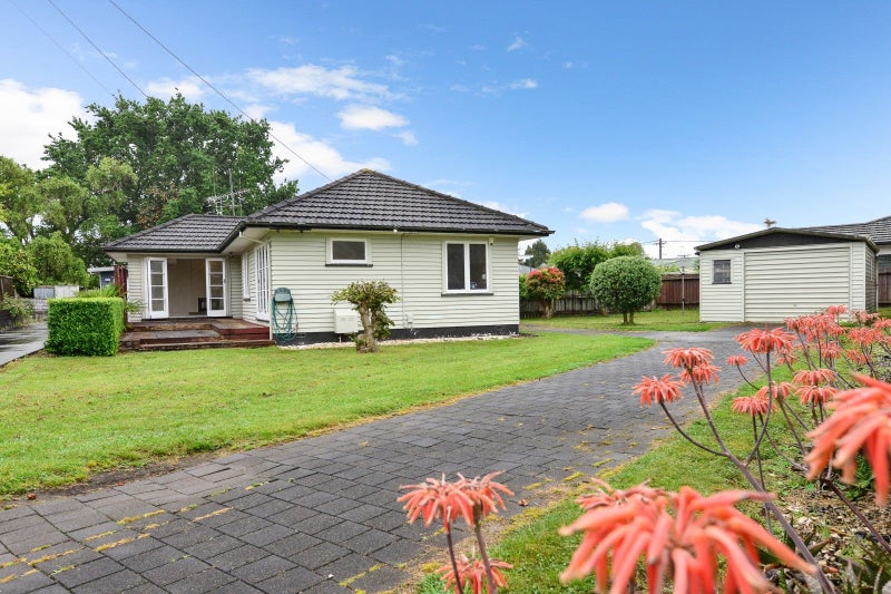 57 Morris Road, Hillcrest, Hamilton - Carousel 1