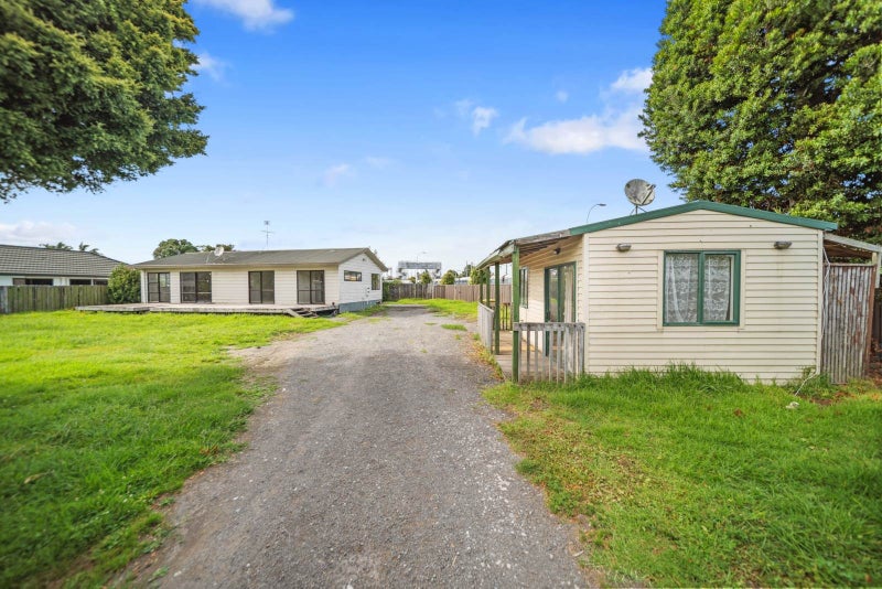 19 Manuroa Road, Takanini, Auckland - Carousel 2