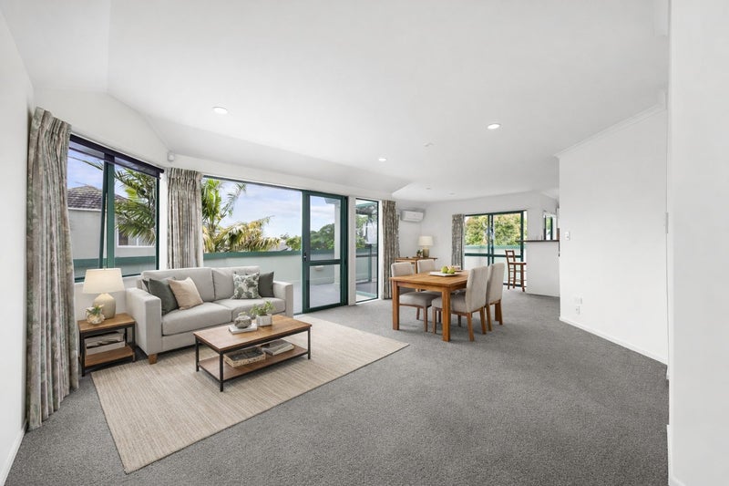2/36 Devon Road, Bucklands Beach, Auckland - Carousel 2