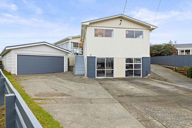 6 Arundel Place, Springvale, Whanganui - Carousel 1