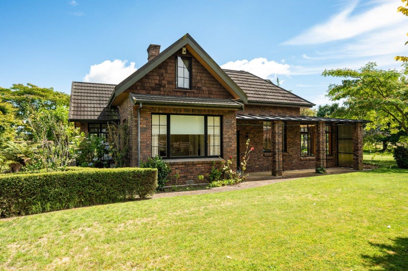 165 Lansdowne Road, Richmond, Richmond - Carousel 1