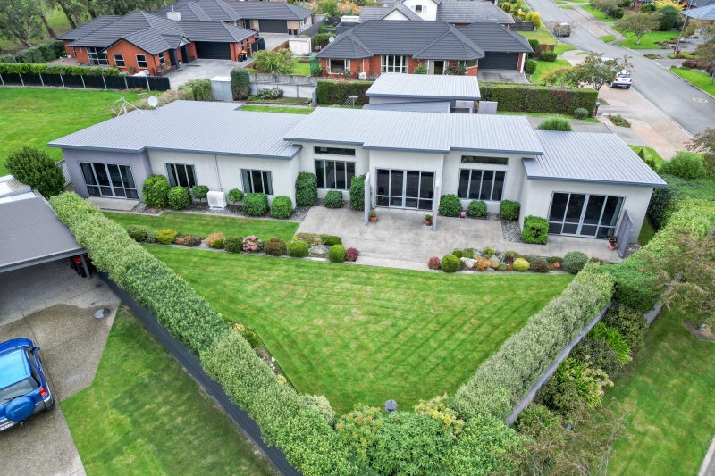 44 Glenroy Park Drive, Waikiwi, Invercargill, Southland - Carousel 2