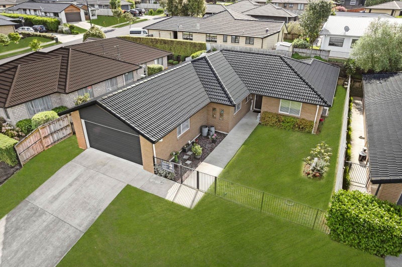 8 Mark Ball Drive, Pokeno - Carousel 1