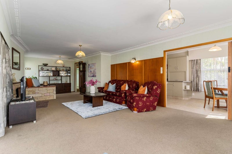 50 Finnerty Avenue, Howick, Auckland - Carousel 1