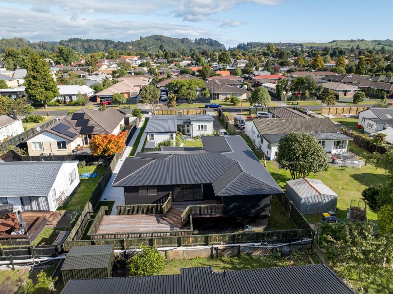 11A Holland Street, Glenholme, Rotorua - Carousel 32