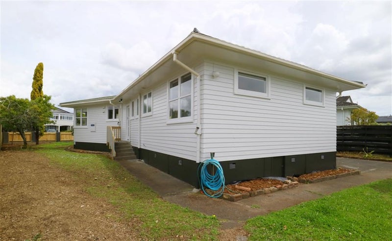 81 Celtic Crescent, Ellerslie, Auckland - Carousel 2