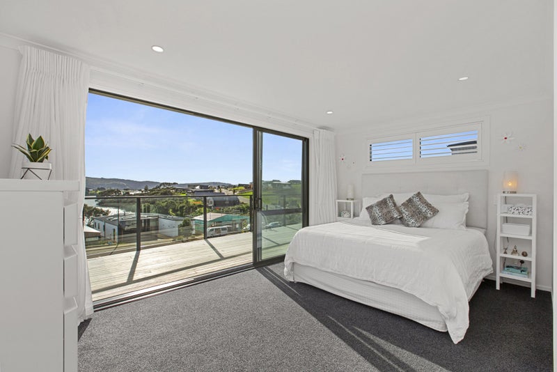 5 Maataitai Road, Raglan, Raglan - Carousel 1