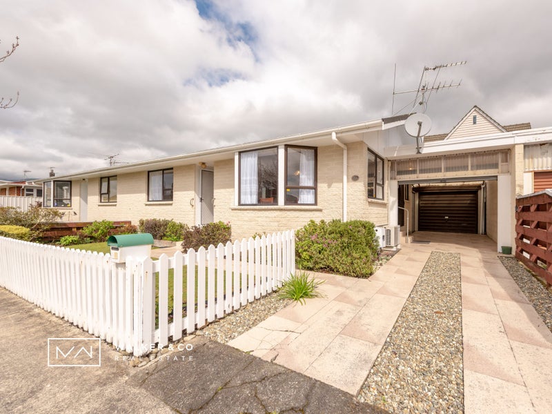 2A JOSEPH GROVE, Elderslea, Upper Hutt - Carousel 20