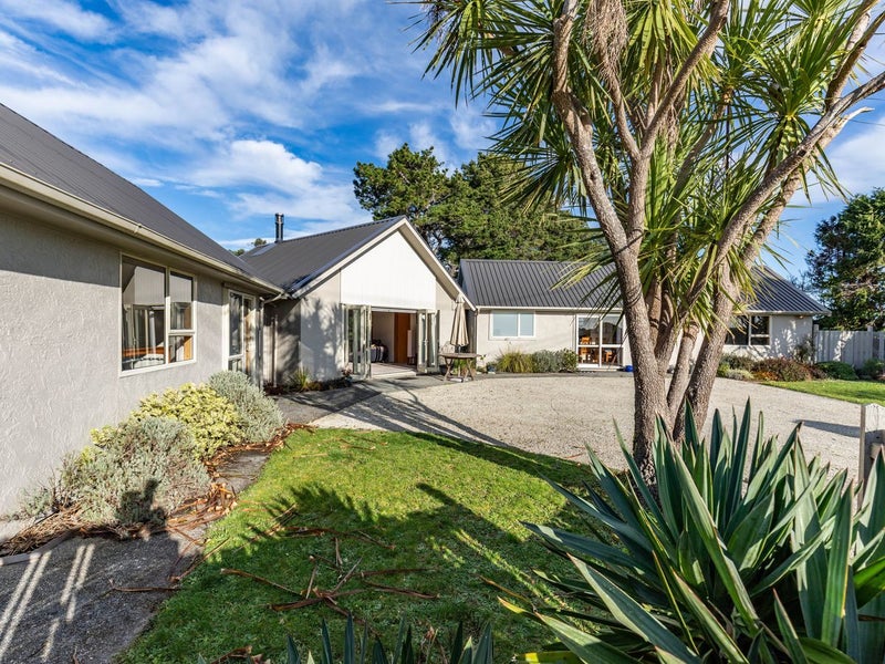 17 Takutai Road, Hokitika - Carousel 30