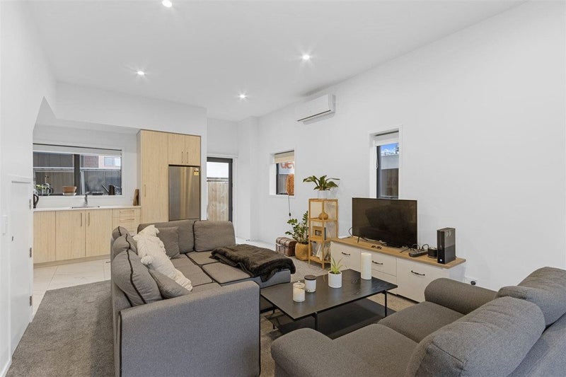 1/330 Cashel Street, Christchurch Central, Christchurch - Carousel 1
