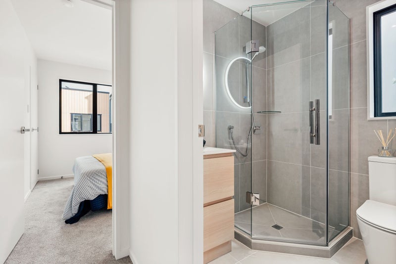 2/1F Rosyth Avenue, Bayswater, Auckland - Carousel 13