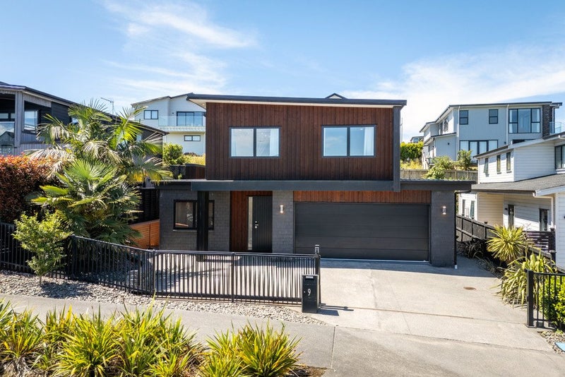 9 Ruku Street, Long Bay, Auckland - Carousel 1