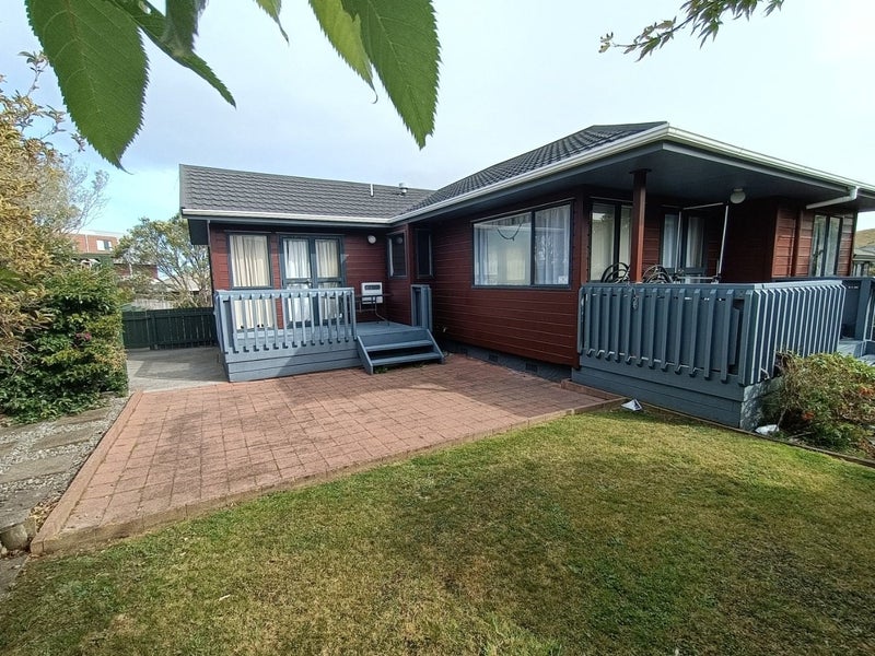 38 Erris Street, Johnsonville, Wellington - Carousel 1