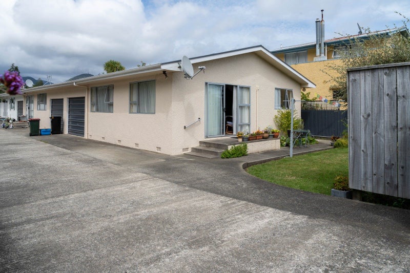 1/108 Grove Street, The Wood, Nelson - Carousel 1