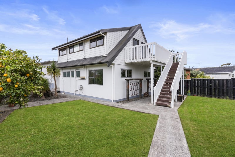 50 Celtic Crescent, Ellerslie, Auckland - Carousel 1