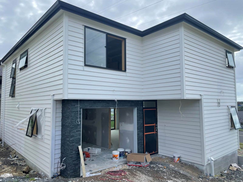 17 Alloway Street, Westgate, Auckland - Carousel 1