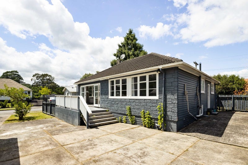 42 Churchill Avenue, Maeroa, Hamilton, Waikato - Carousel 1