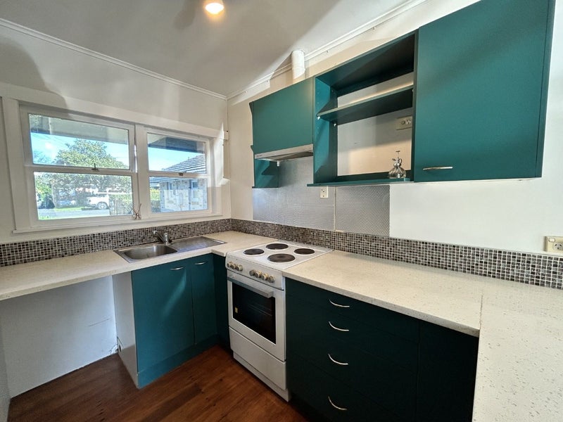 3/9 Bowling Avenue, Epsom, Auckland - Carousel 2
