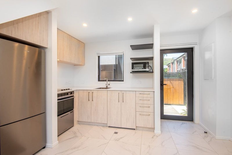 4/11 Macky Street, Taita, Lower Hutt - Carousel 1