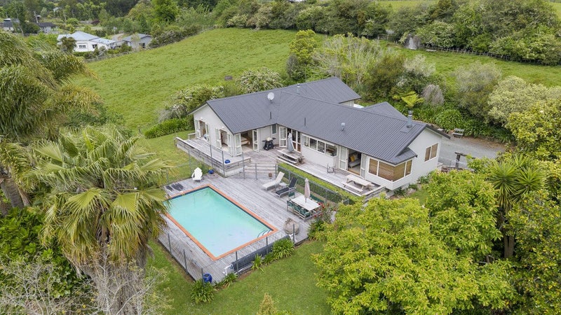 502 Ness Valley Road, Ness Valley, Papakura - Carousel 1