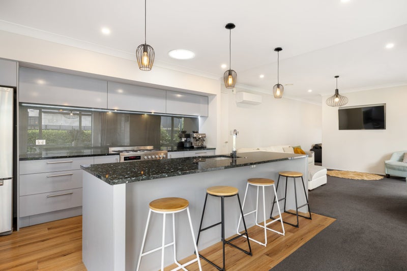 18 Kenwyn Avenue, St Albans, Christchurch - Carousel 2