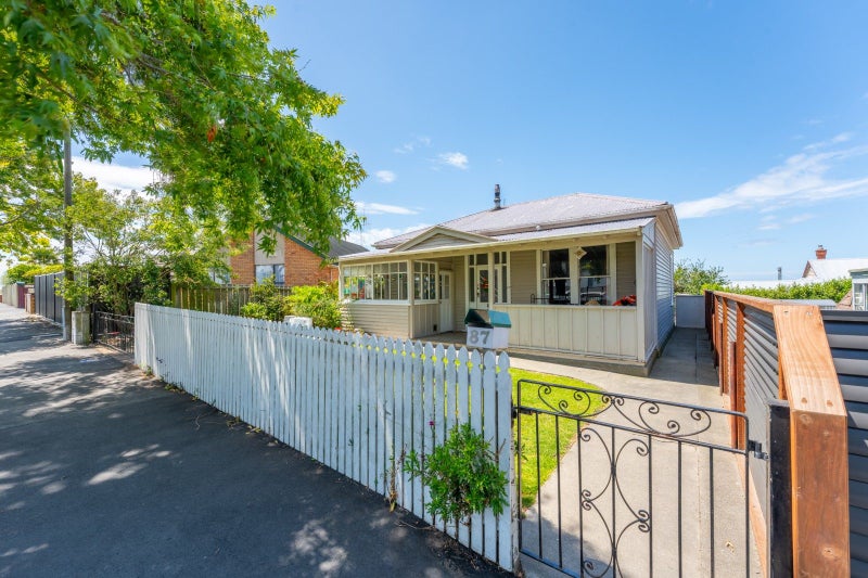 87 Avenue Road, West End, Timaru - Carousel 1