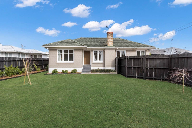 1/3 Scott Road, Papakura, Papakura - Carousel 1