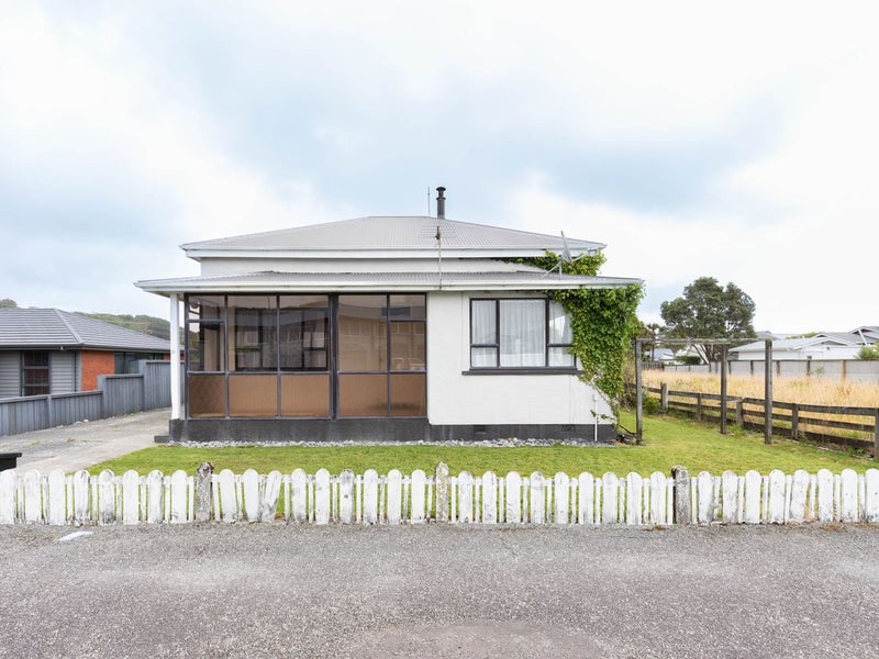 14 Marlborough Street, Greymouth, Greymouth - Carousel 1