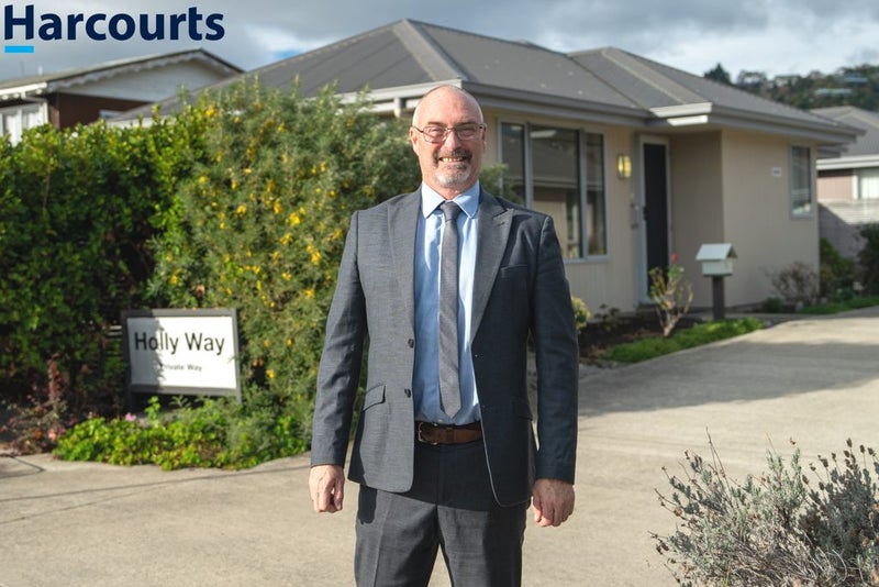 1 Holly Way, Tahunanui, Nelson - Carousel 12