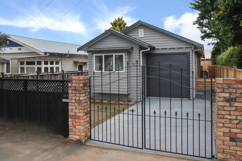 13B Brookfield Street, Hamilton East, Hamilton - Carousel 1