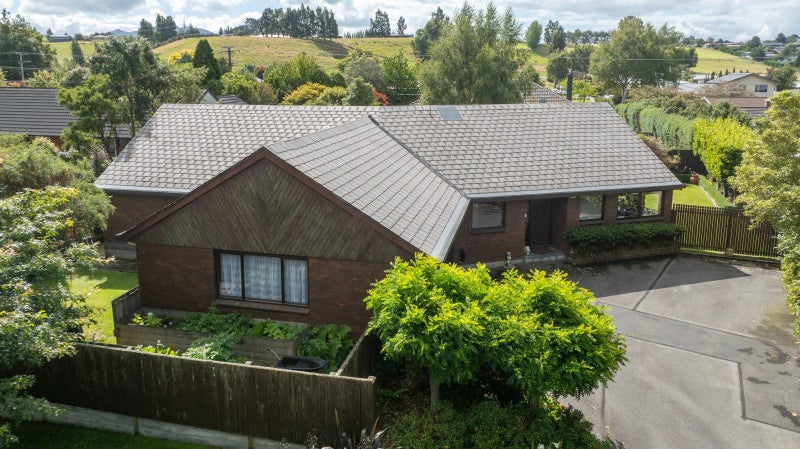 1 Kerwood Place, Gore, Gore - Carousel 24