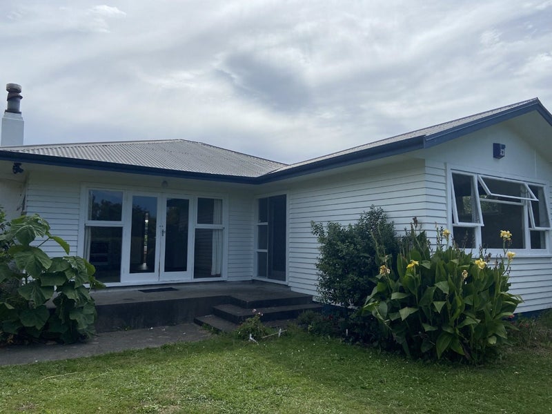 13 Lipscombe Crescent, Havelock North, Havelock North - Carousel 2