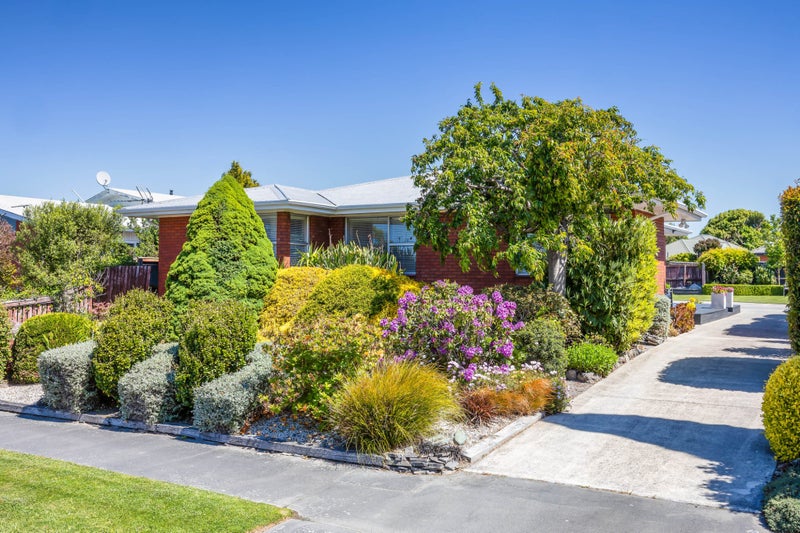 138 Warren Crescent, Hillmorton, Christchurch - Carousel 2