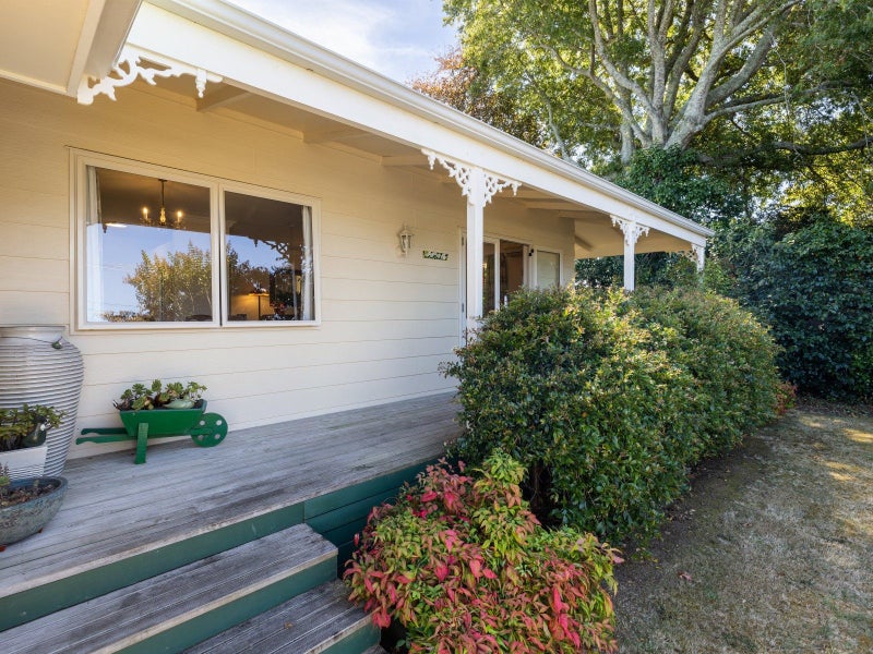 32 Dixon Road, Fitzroy, Hamilton - Carousel 2
