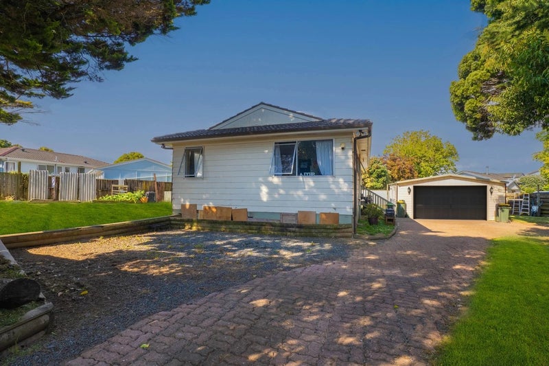 20 Becker Drive, Weymouth, Auckland - Carousel 1