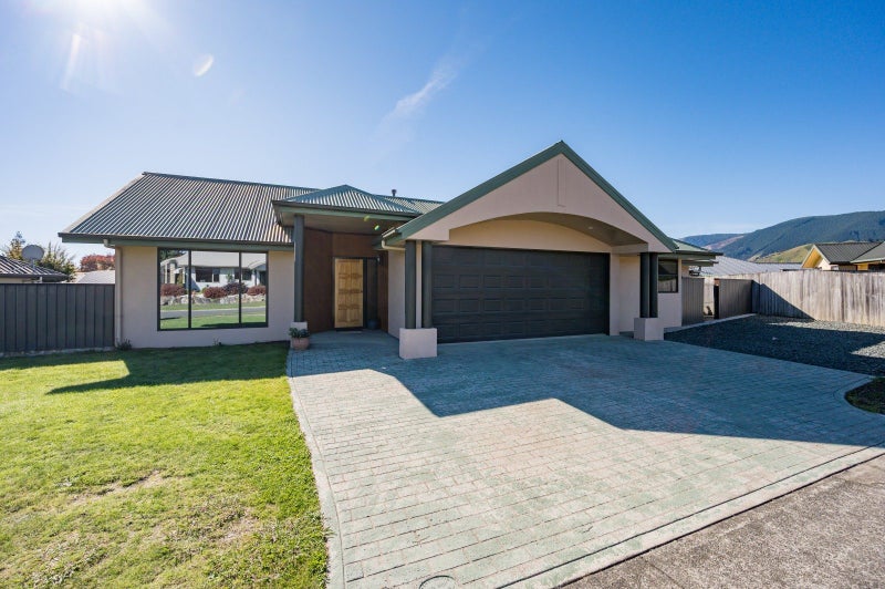 19 Appaloosa Avenue, Richmond - Carousel 2