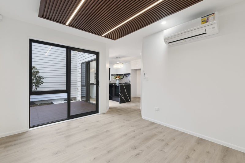 6 Pikitea Road, Mangere Bridge, Auckland - Carousel 2