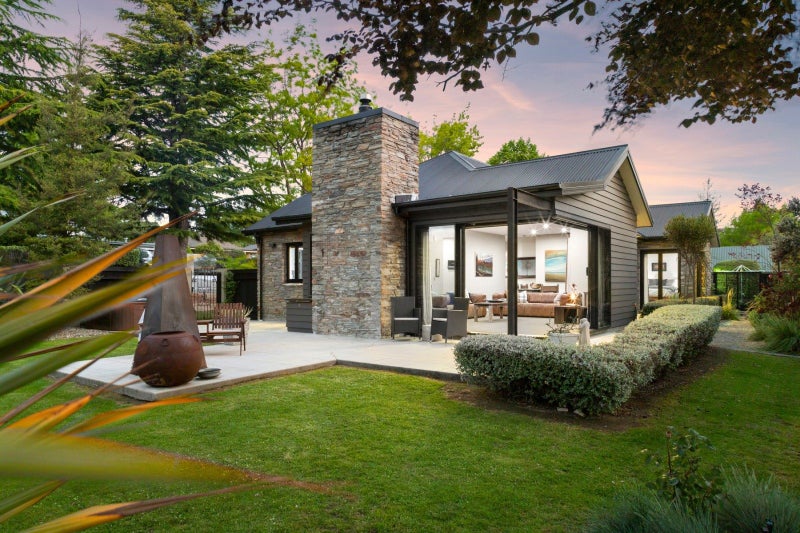 59 Aubrey Road, Wanaka - Carousel 1
