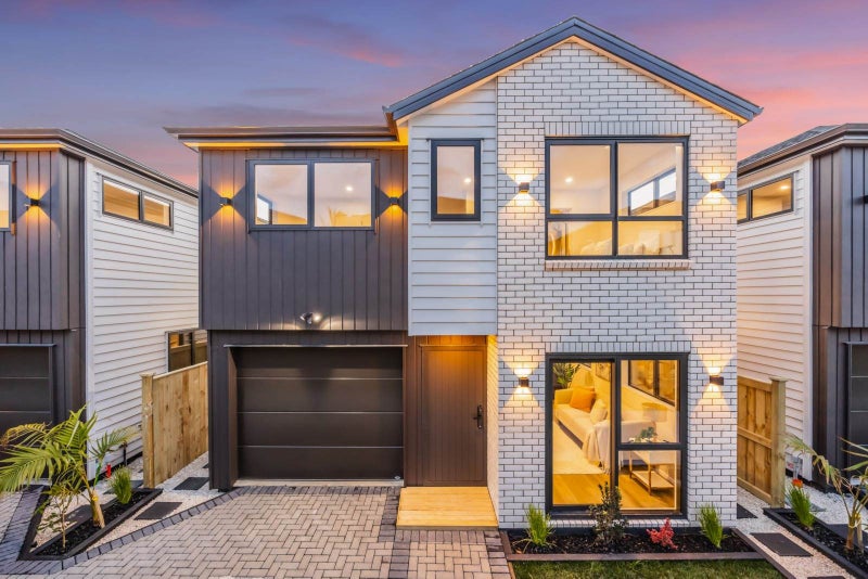 18A Buckland Road, Mangere East, Auckland - Carousel 1