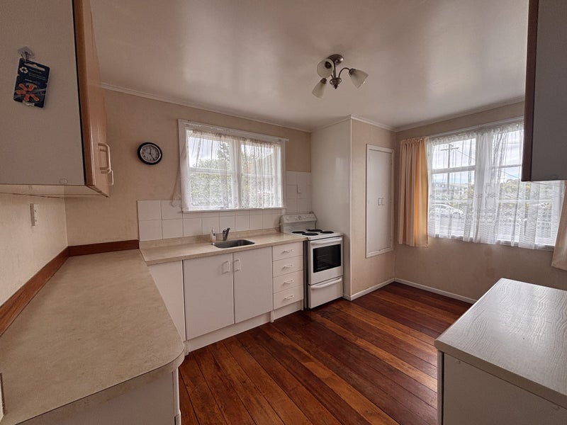 9 Cambridge Street, Putaruru - Carousel 2