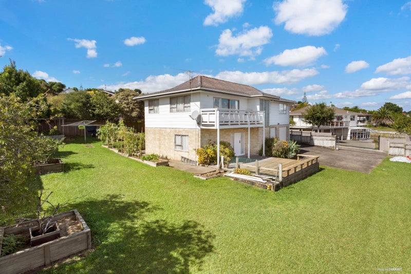 Property Valuation for 126 Aviemore Drive, Highland Park, Auckland