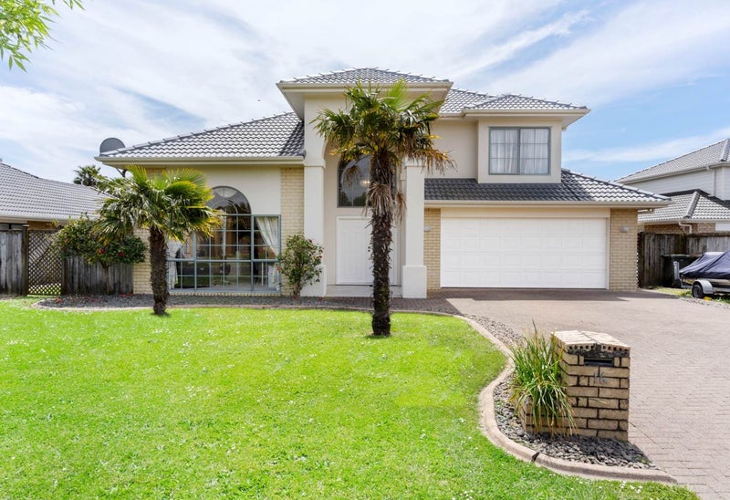 16 Trovare Place, Golflands, Auckland - Carousel 2