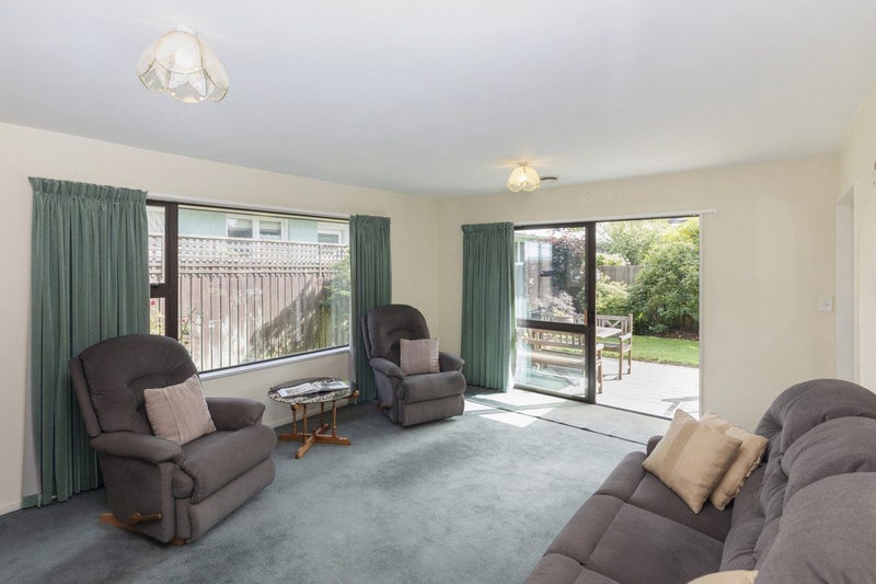 2/221 Harewood Road, Bishopdale, Christchurch - Carousel 2