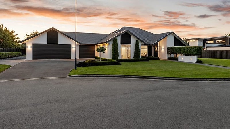 12 Quarters Place, Halswell, Christchurch - Carousel 1