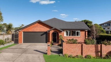 44 Karaka Road, Beachlands, Auckland - Carousel 1
