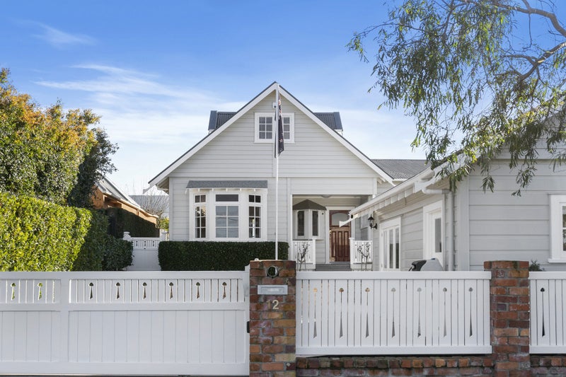 12 Johnstone Street, Point Chevalier, Auckland - Carousel 1