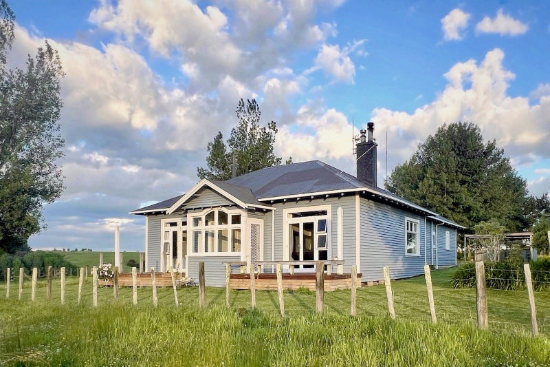 1926 Makino Road, Feilding - Carousel 1